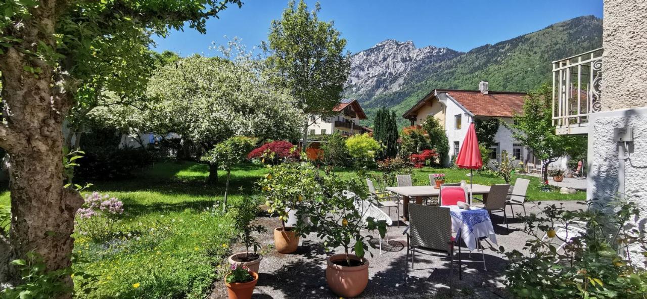 Villa Rosen - Ferienwohnungen Bad Reichenhall Bagian luar foto